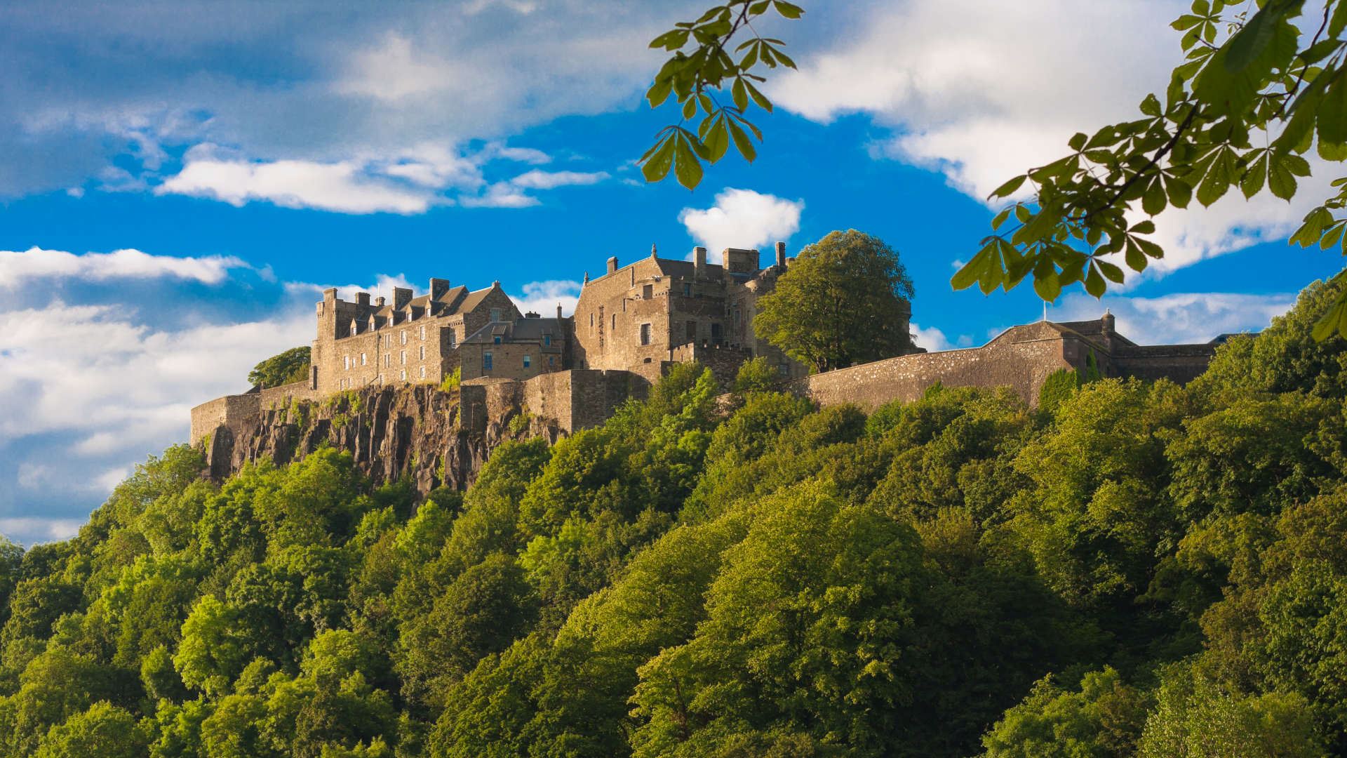 alt=Stirling Castle Scotland